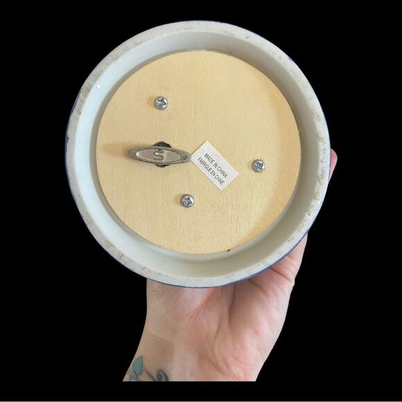 Vintage | Musical Porcelain Snowman Decoration - Picture 5 of 5